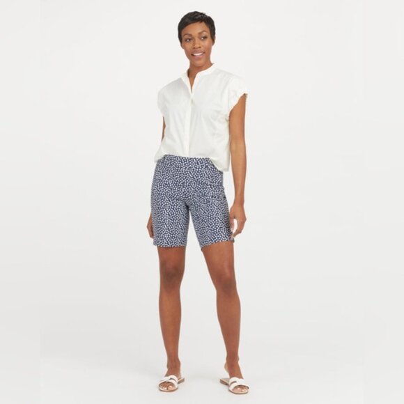 NWT SPANX Sunshine Shorts, 10” Pull On Bermuda Navy Painted Dot 50214R LARGE